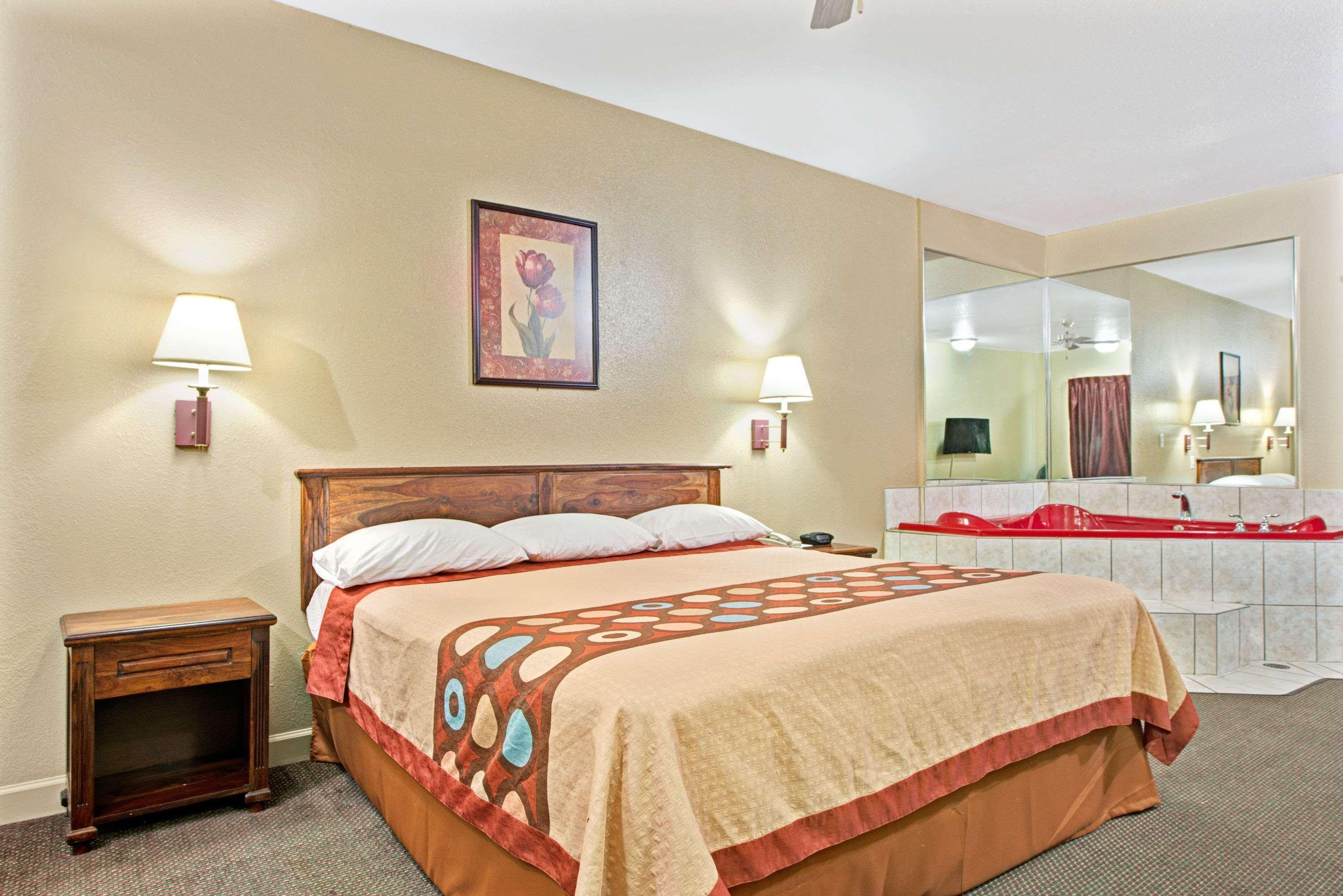 Готель Super 8 By Wyndham St. Louis Airport Woodson Terrace Екстер'єр фото